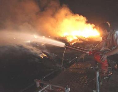 آتش سوزی در چاراویماق 500 میلیون ریال خسارت زد